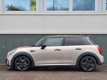 Used MINI Hatch 2021 for sale - 79570048: Photo