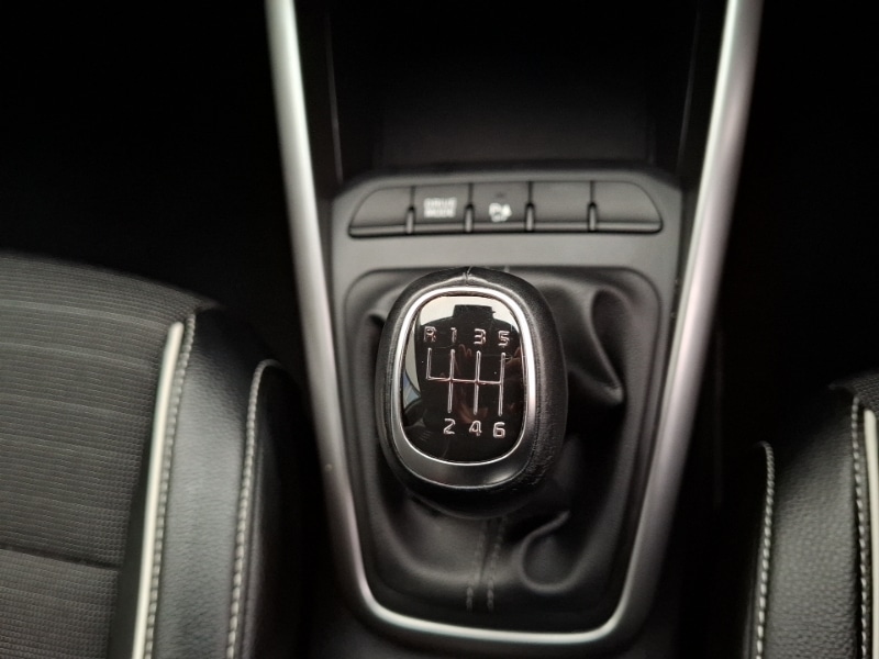 Used Kia Stonic 2022 for sale - 77610943: Photo 18