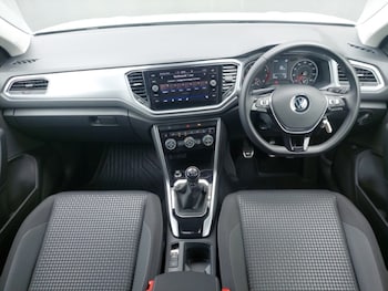 Used Volkswagen T-Roc 2022 for sale - 75645416: Photo