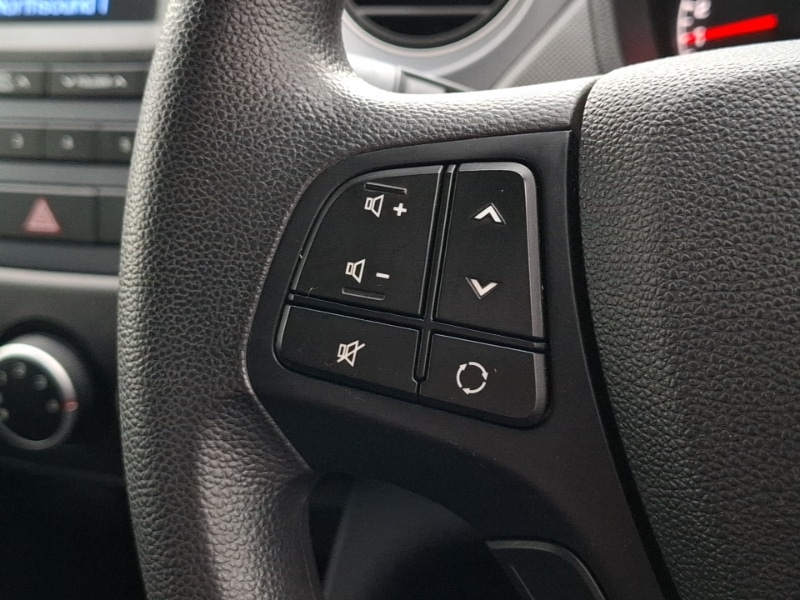 Used Hyundai i10 2018 for sale - 76722015: Photo 15