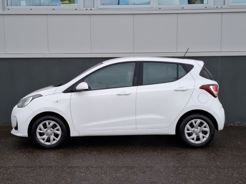 Used Hyundai i10 2018 for sale - 76722015: Photo 4