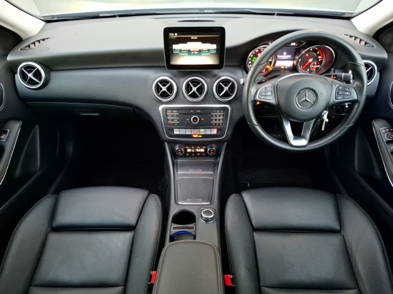 Used Mercedes-Benz A-Class 2017 for sale - 76795310: Photo 2