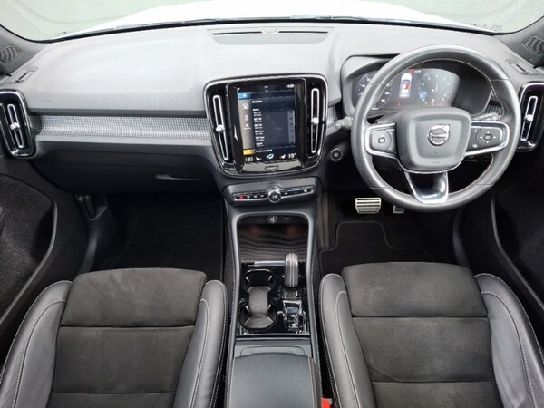 Used Volvo XC40 2021 for sale - 76269276: Photo 2
