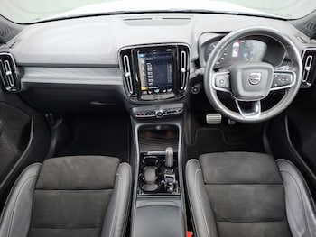 Used Volvo XC40 2021 for sale - 76269276: Photo