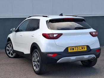 Used Kia Stonic 2023 for sale - 79538644: Photo