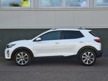 Used Kia Stonic 2023 for sale - 79538644: Photo