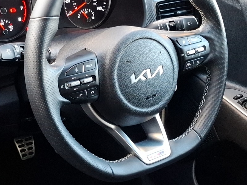 Used Kia Stonic 2023 for sale - 76579102: Photo 17