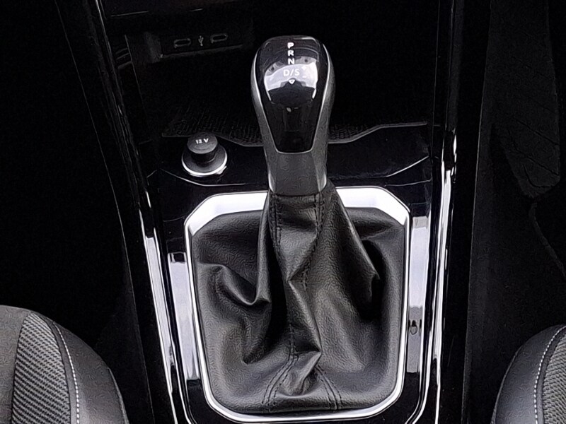 Used Volkswagen T-Roc 2022 for sale - 76629218: Photo 12