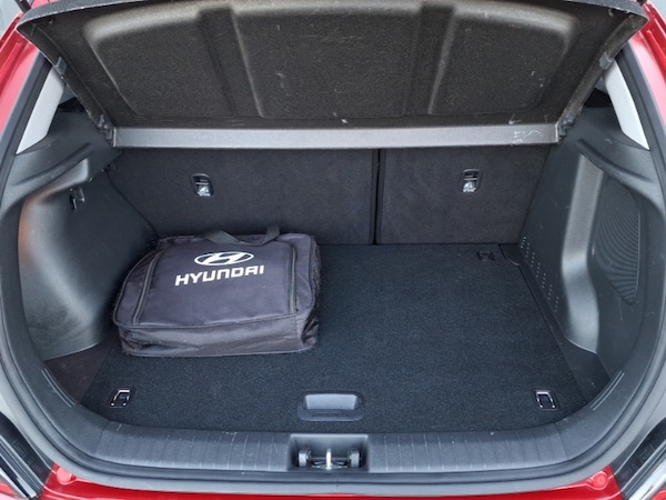 Used Hyundai KONA 2022 for sale - 76282328: Photo 8