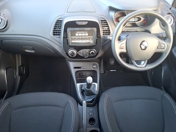 Used Renault Captur 2020 for sale - 78211347: Photo