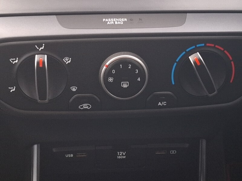 Used Hyundai i20 2023 for sale - 77682608: Photo 13