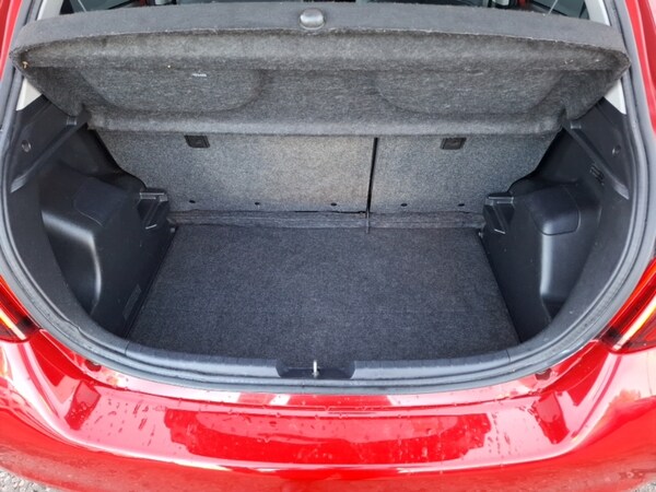 Used Toyota Yaris 2016 for sale - 76233336: Photo 8