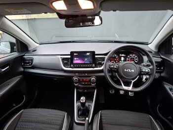 Used Kia Stonic 2022 for sale - 77798791: Photo