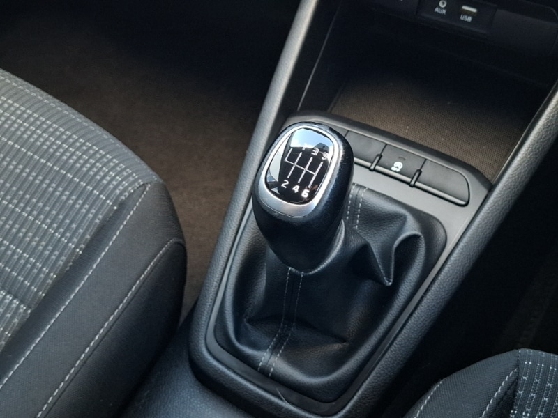 Used Kia Stonic 2018 for sale - 77635929: Photo 14