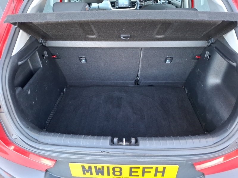 Used Kia Stonic 2018 for sale - 77635929: Photo 8