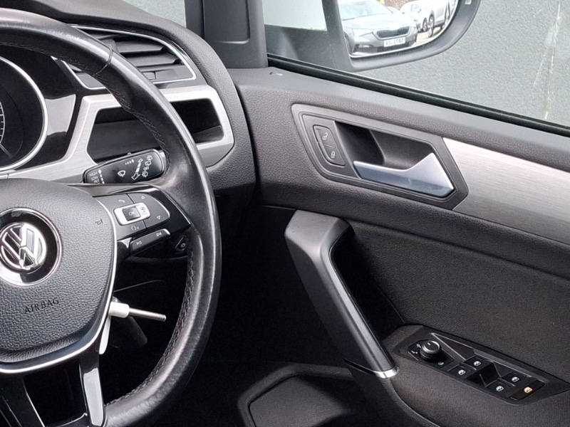 Used Volkswagen Touran 2018 for sale - 77999734: Photo 11