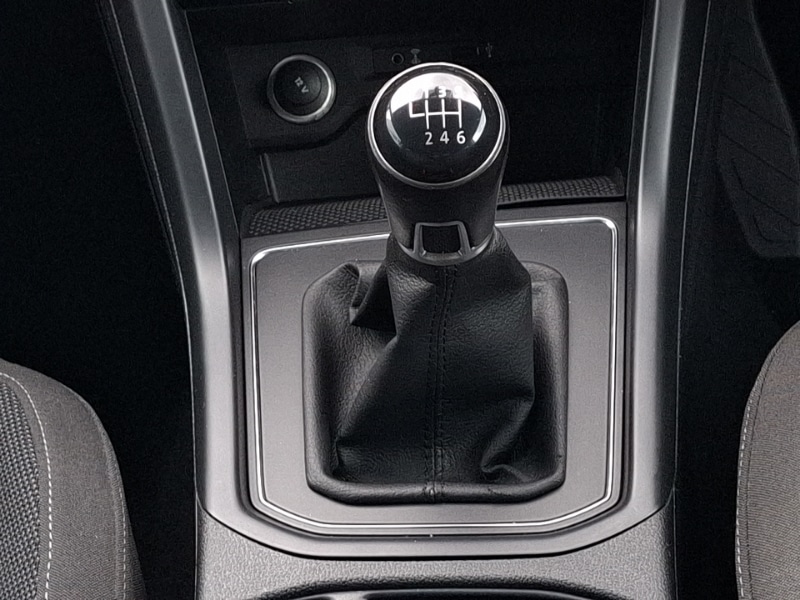 Used Volkswagen Touran 2018 for sale - 77999734: Photo 12