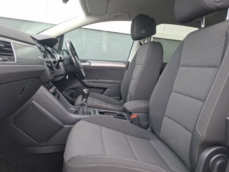 Used Volkswagen Touran 2018 for sale - 77999734: Photo 5