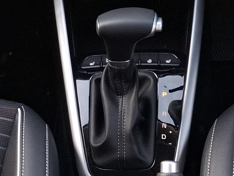 Used Kia Stonic 2025 for sale - 77956897: Photo 12