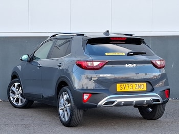 Used Kia Stonic 2023 for sale - 76289584: Photo