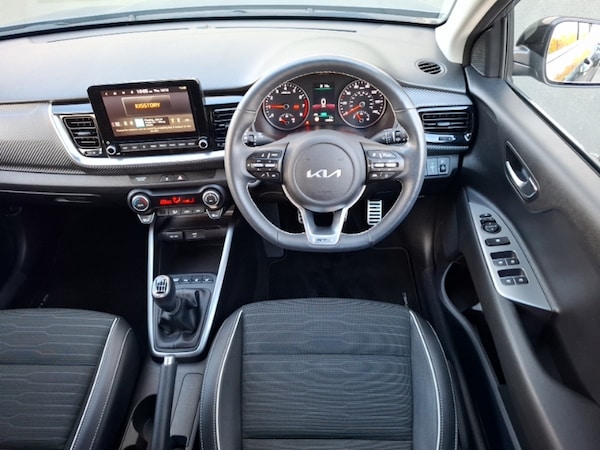 Used Kia Stonic 2023 for sale - 76289584: Photo 7