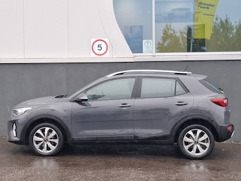 Used Kia Stonic 2023 for sale - 79298972: Photo
