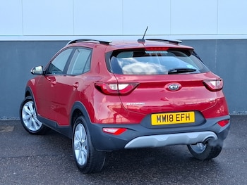 Used Kia Stonic 2018 for sale - 77731857: Photo