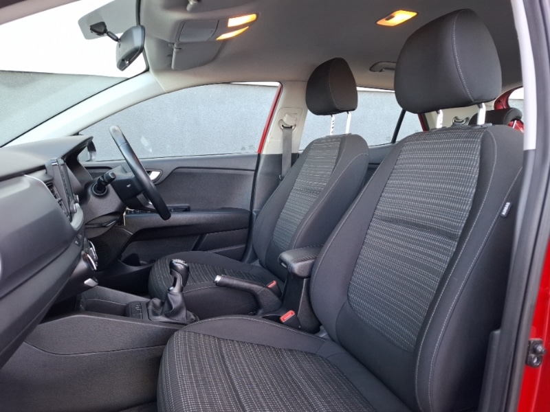 Used Kia Stonic 2018 for sale - 77731857: Photo 5