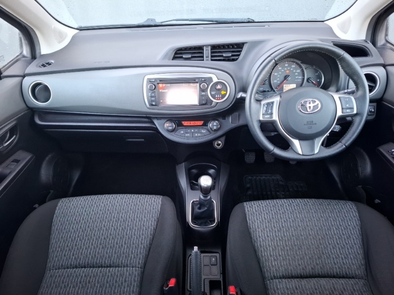 Used Toyota Yaris 2014 for sale - 77569241: Photo 2