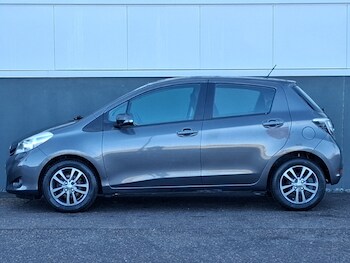 Used Toyota Yaris 2014 for sale - 77569241: Photo