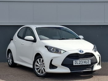 Used Toyota Yaris 2023 for sale - 79529796: Photo