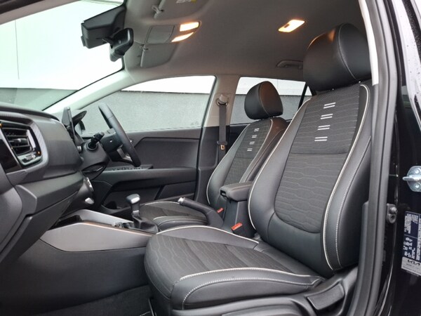 Used Kia Stonic 2025 for sale - 76269280: Photo 5