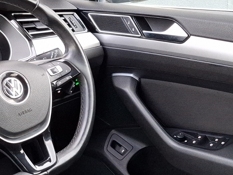 Used Volkswagen Passat 2016 for sale - 76614053: Photo 11