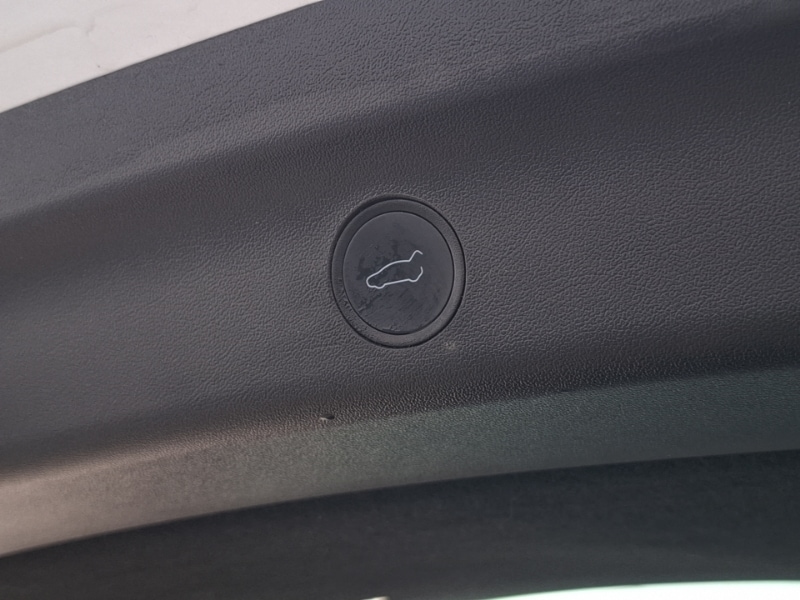 Used Tesla Model Y 2023 for sale - 78213959: Photo 12