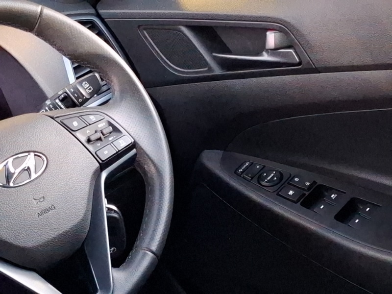 Used Hyundai TUCSON 2018 for sale - 76964108: Photo 11