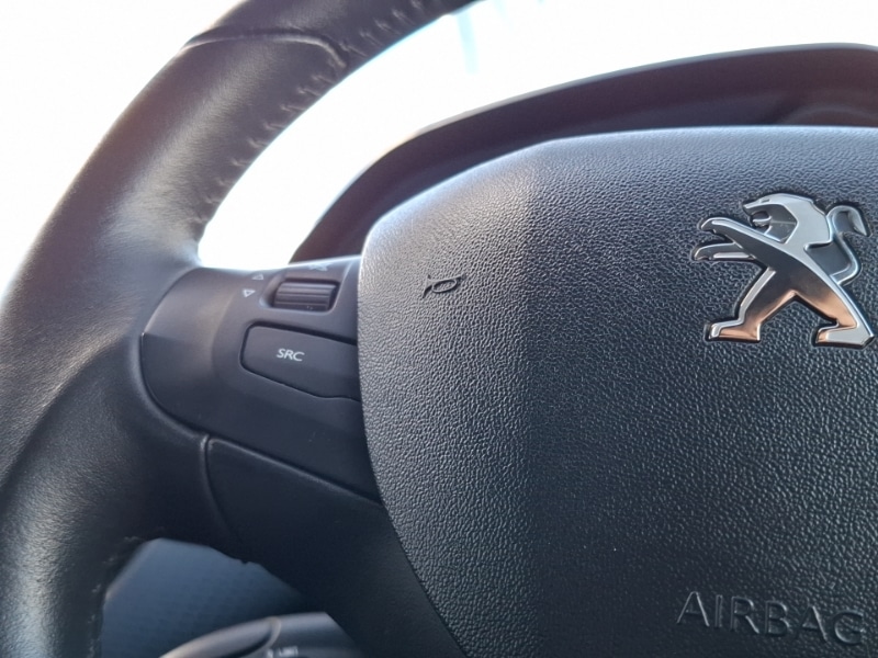 Used Peugeot 208 2019 for sale - 77896926: Photo 14