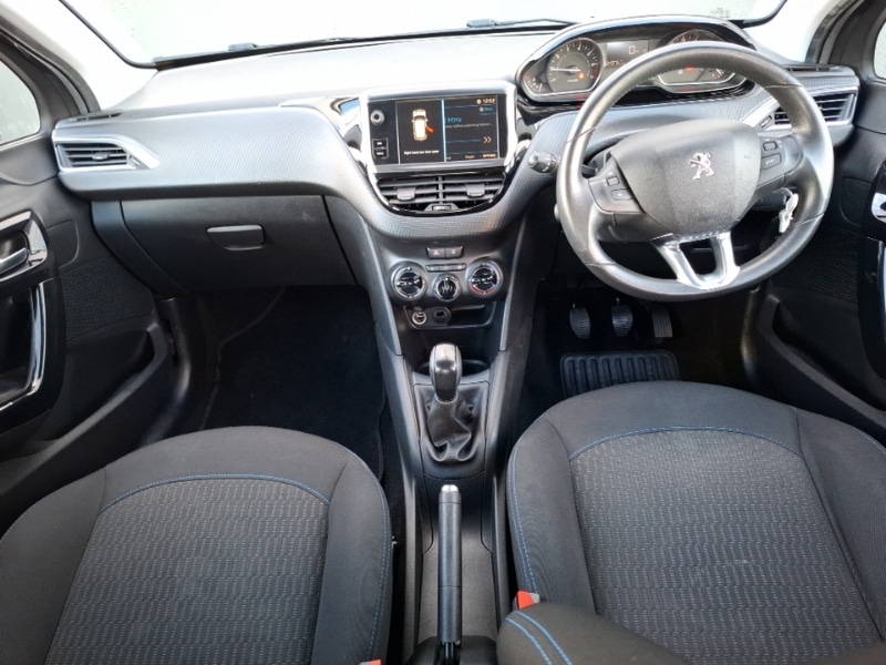 Used Peugeot 208 2019 for sale - 77896926: Photo 2