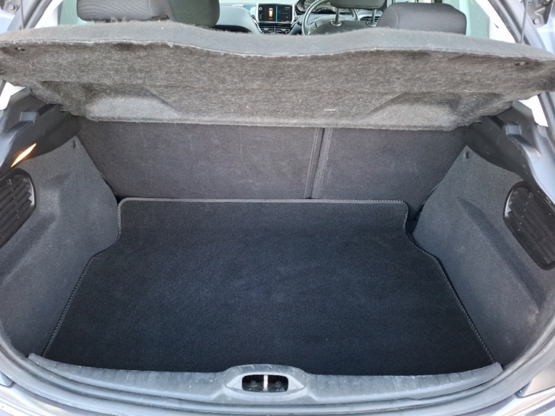 Used Peugeot 208 2019 for sale - 77896926: Photo 8