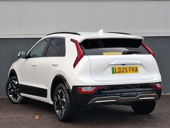 Used Kia Niro 2025 for sale - 76556231: Photo