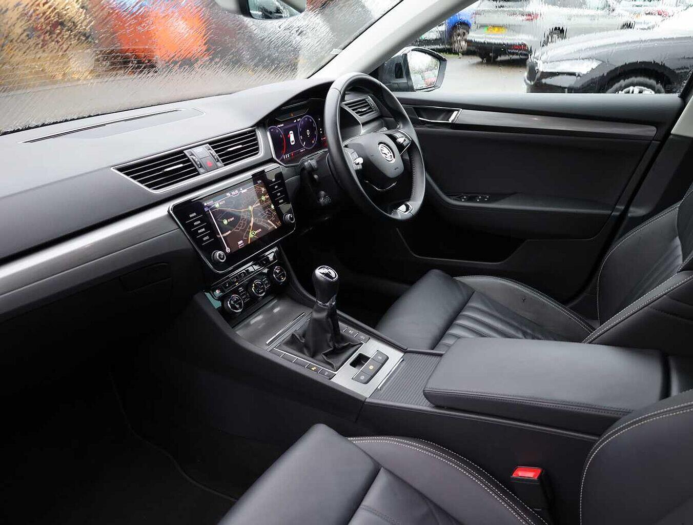 Used Skoda Superb 2022 for sale - 76774709: Photo 2