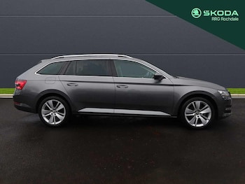 Used Skoda Superb 2022 for sale - 76774709: Photo