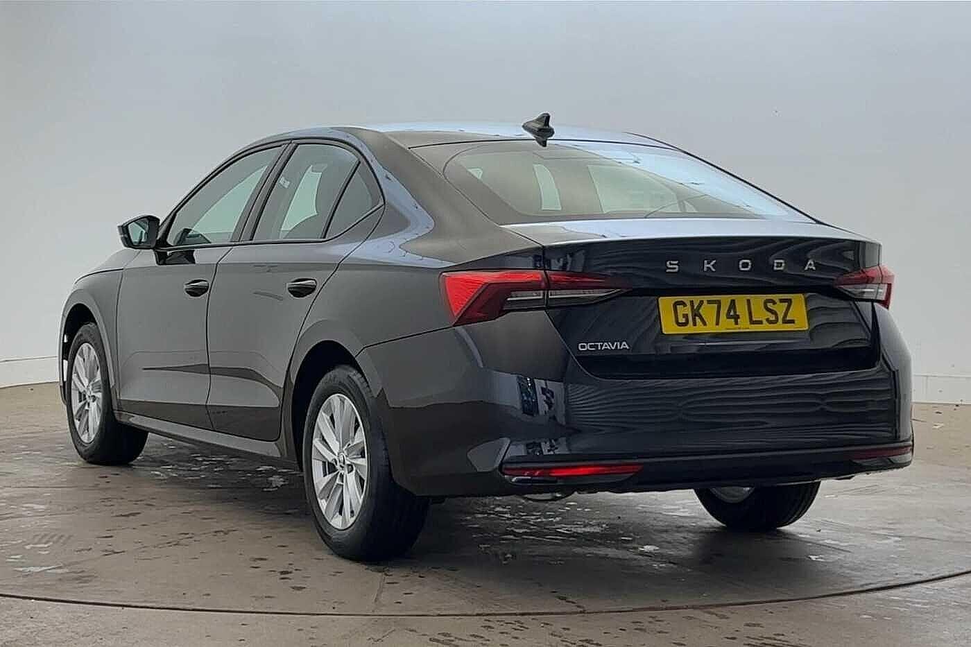 Used Skoda Octavia 2024 for sale - 76676783: Photo 3