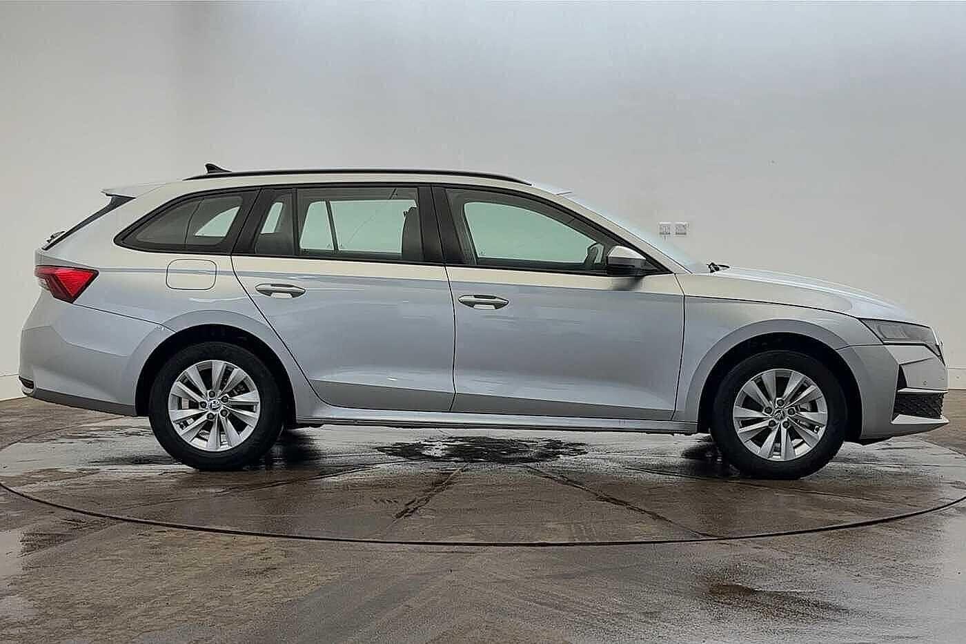 Used Skoda Octavia 2024 for sale - 76718719: Photo 4