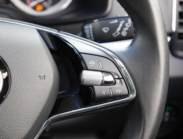 Used Skoda Karoq 2021 for sale - 76286698: Photo 17