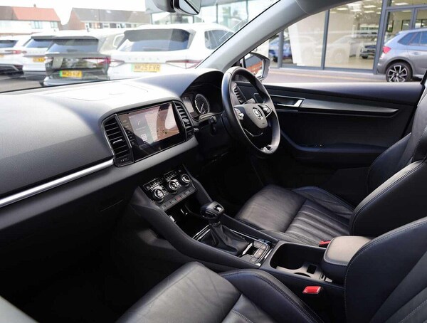 Used Skoda Karoq 2021 for sale - 76286698: Photo 2