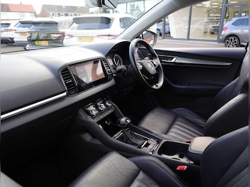 Used Skoda Karoq 2021 for sale - 76286698: Photo 2