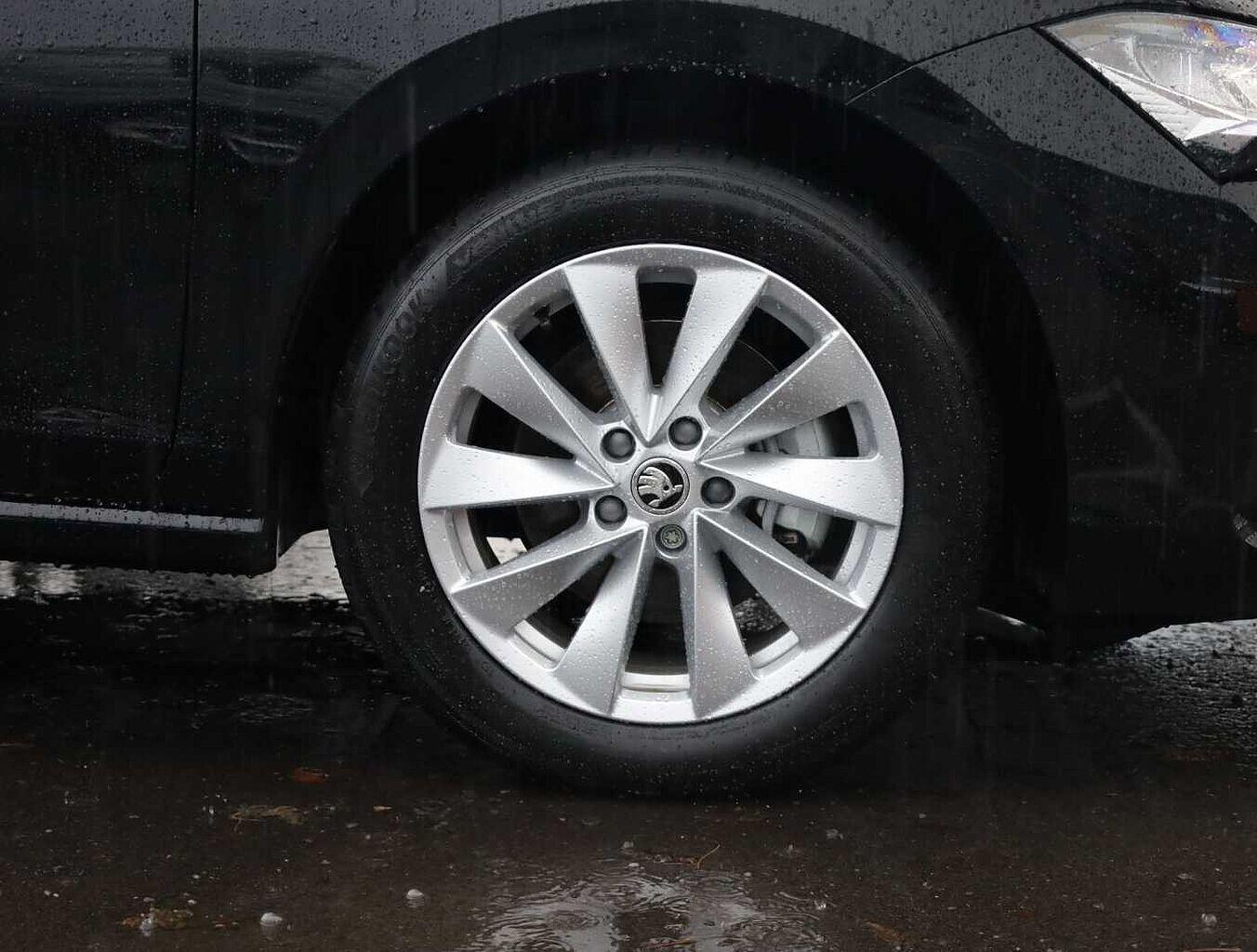 Used Skoda Superb 2024 for sale - 76676542: Photo 5