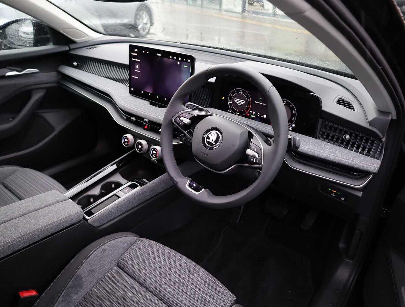 Used Skoda Superb 2024 for sale - 76676542: Photo 6