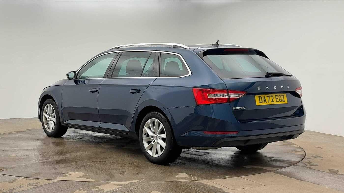 Used Skoda Superb 2022 for sale - 76906237: Photo 2