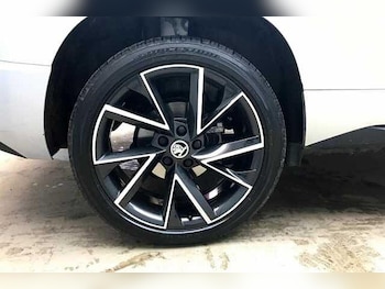 Used Skoda Karoq 2019 for sale - 76803614: Photo